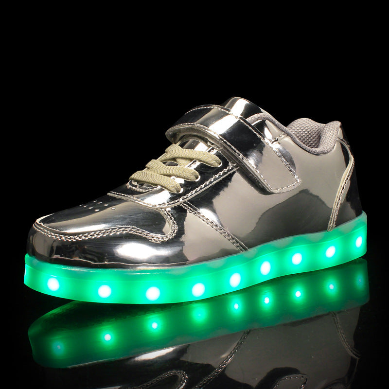 Glowing children's shoes